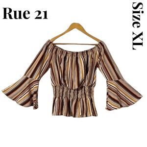 Rue21 Stripped Top Women's Sz Large Bell Sleeves Large Knit Fall Fashion